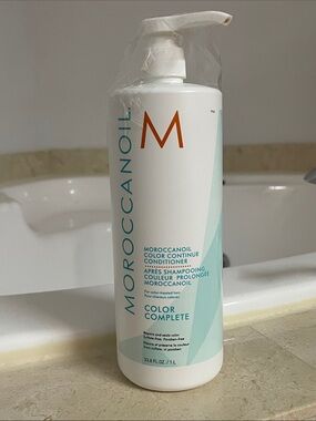 Moroccan Oil Color Complete Color Continue Conditioner 33.8 oz BRAND NEW $85